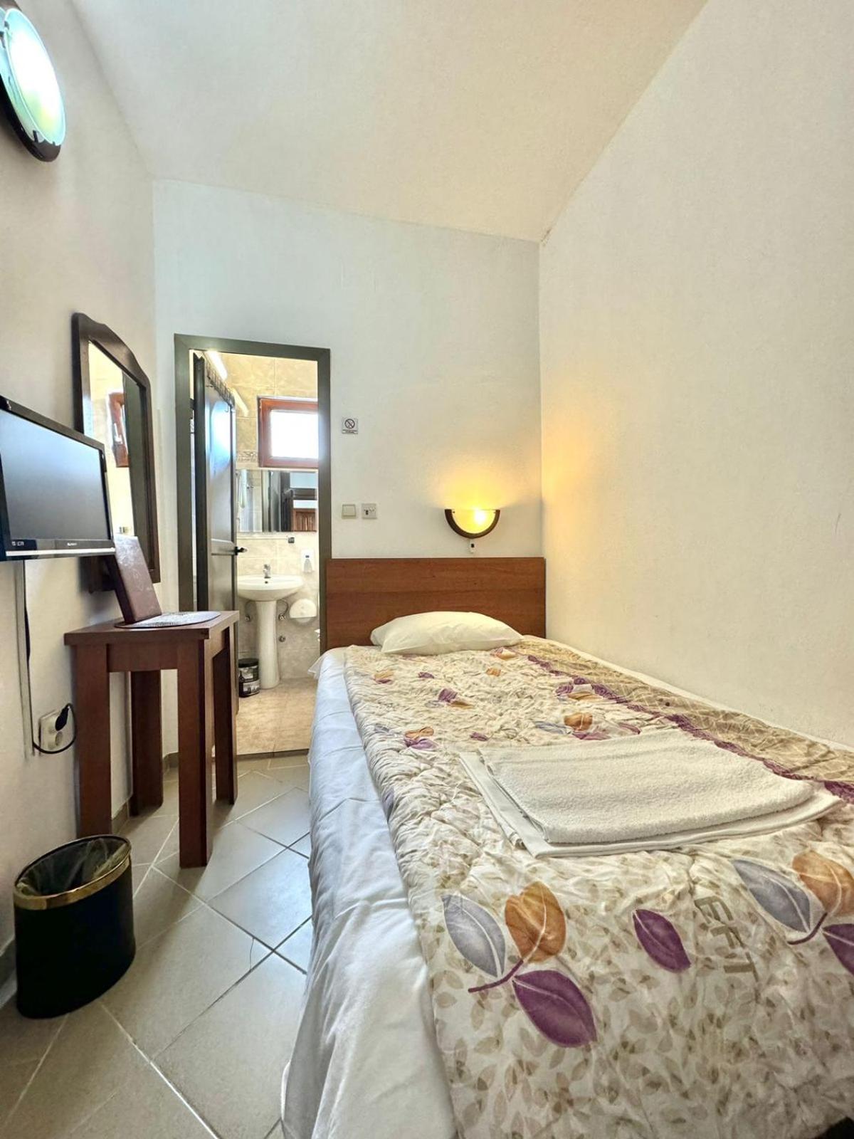 Grbalj Hotel 3*