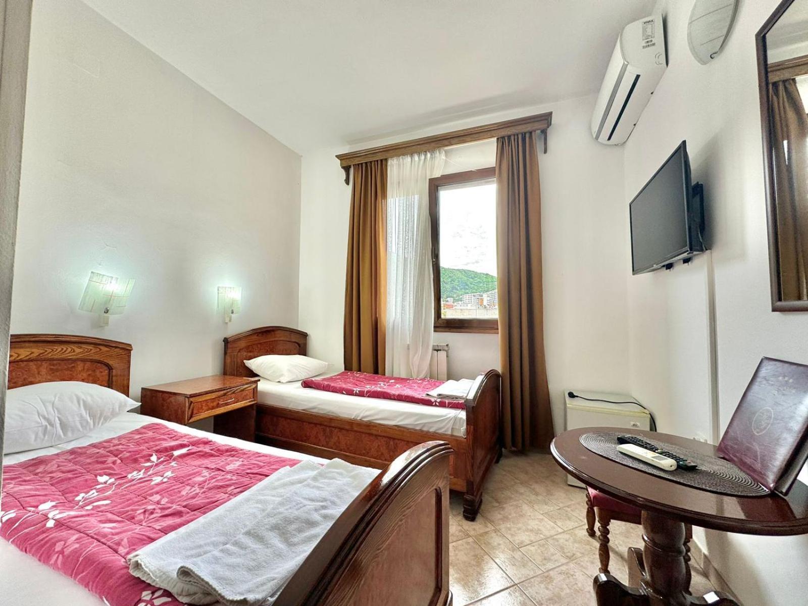 Grbalj 3* Budva