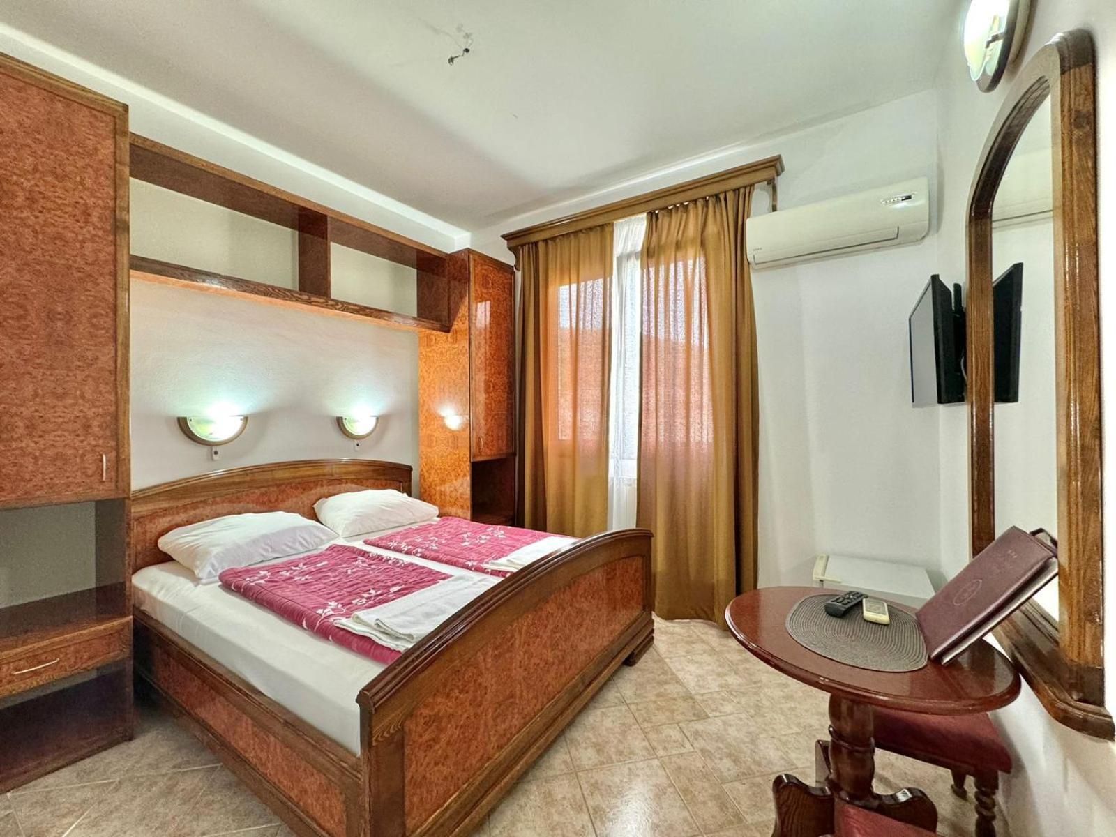 Grbalj Hotel Budva