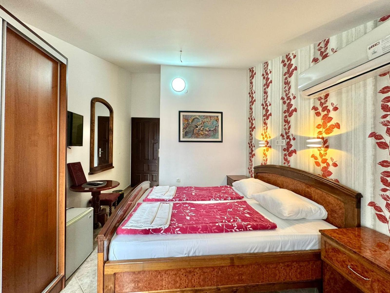Grbalj Hotel