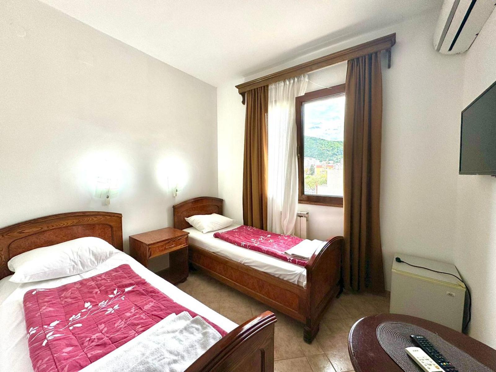 Hotel Grbalj 3*
