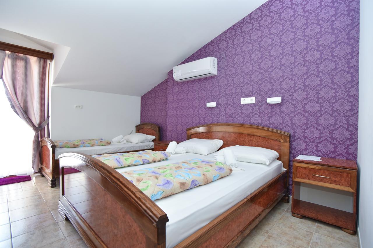 Grbalj Hotel