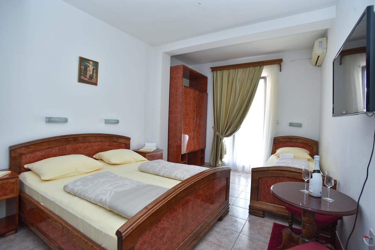 Hotel Grbalj 3*